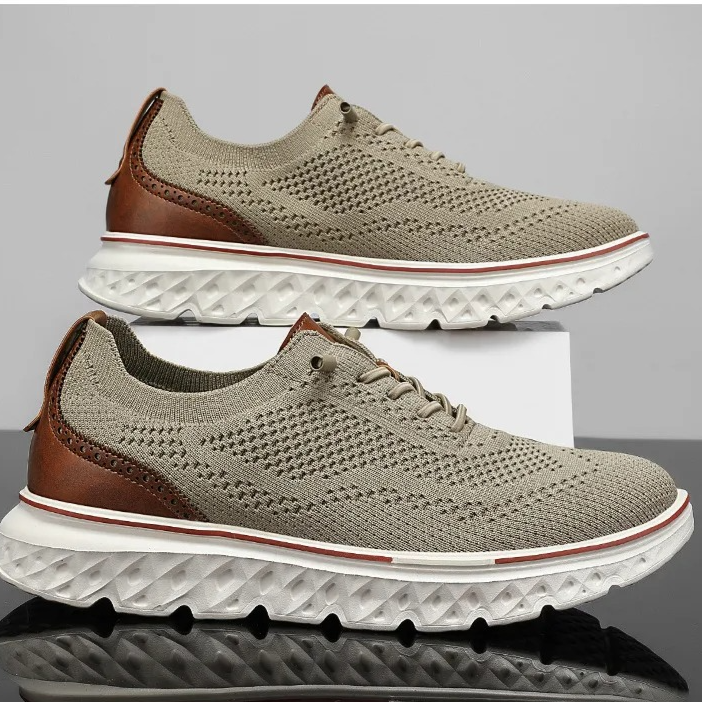 Elovo Sneakers