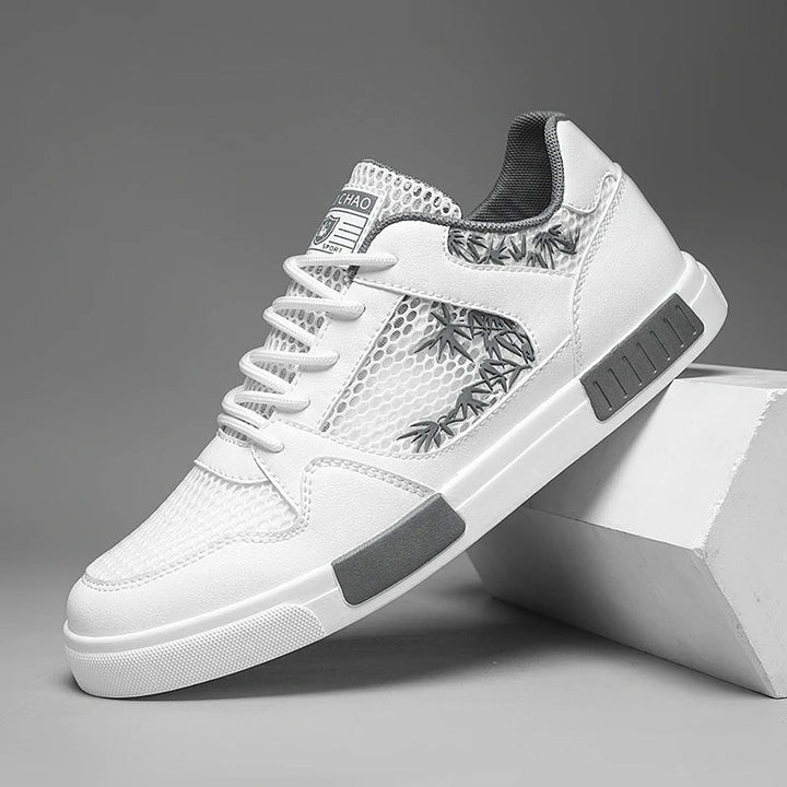 Avari Low Cut Sneakers