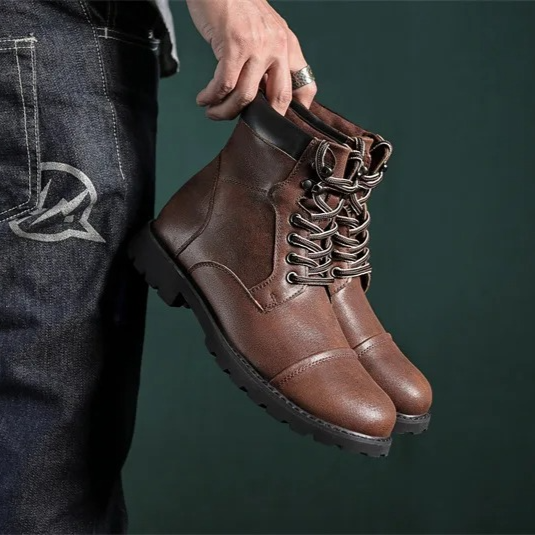 Marcin Boots