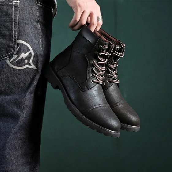 Marcin Boots