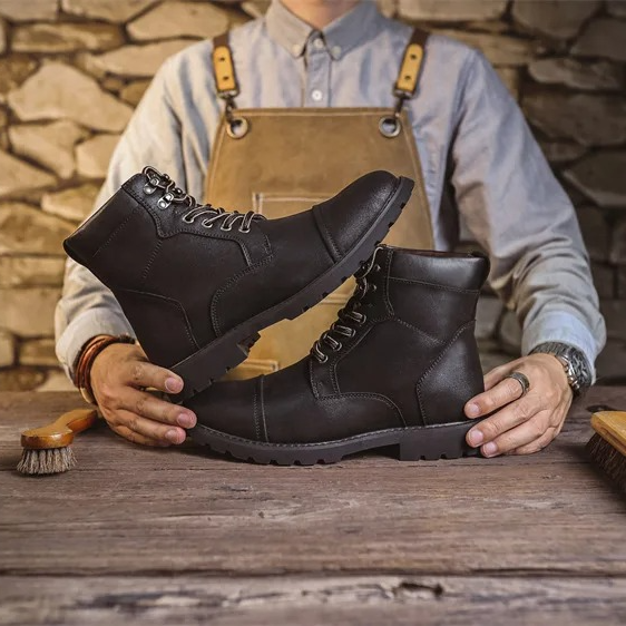 Marcin Boots