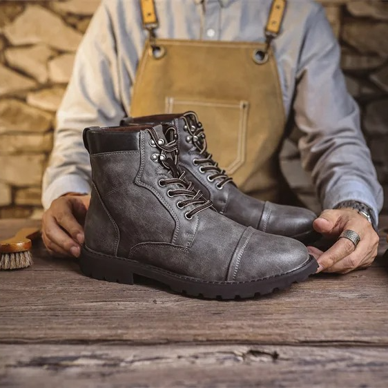 Marcin Boots