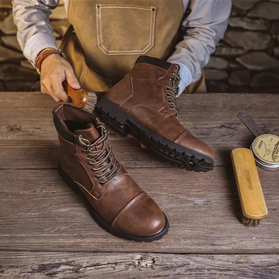 Marcin Boots