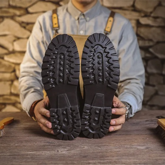 Marcin Boots