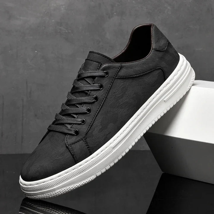 Vocus Leather Sneakers